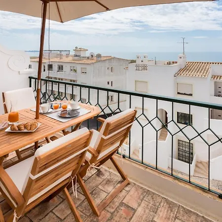Luxury At Meia Praia * Lagos