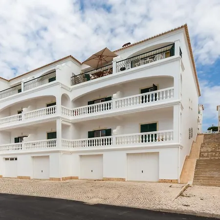 Luxury At Meia Praia